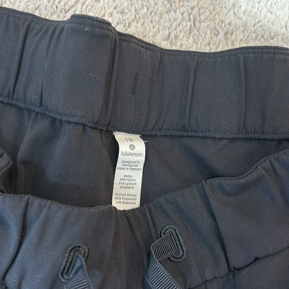 Lululemon High Rise Crop Pant - Picture 3 of 4